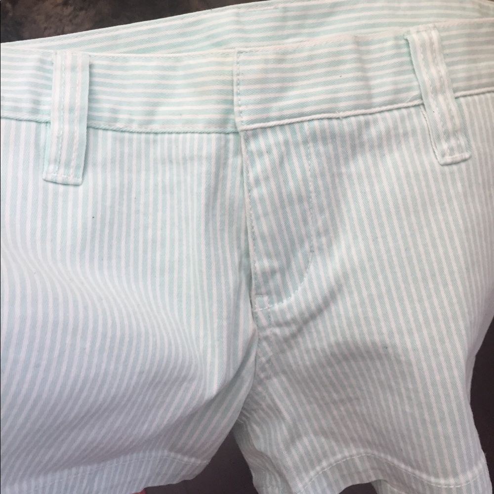 Shorts - Picture 6 of 8